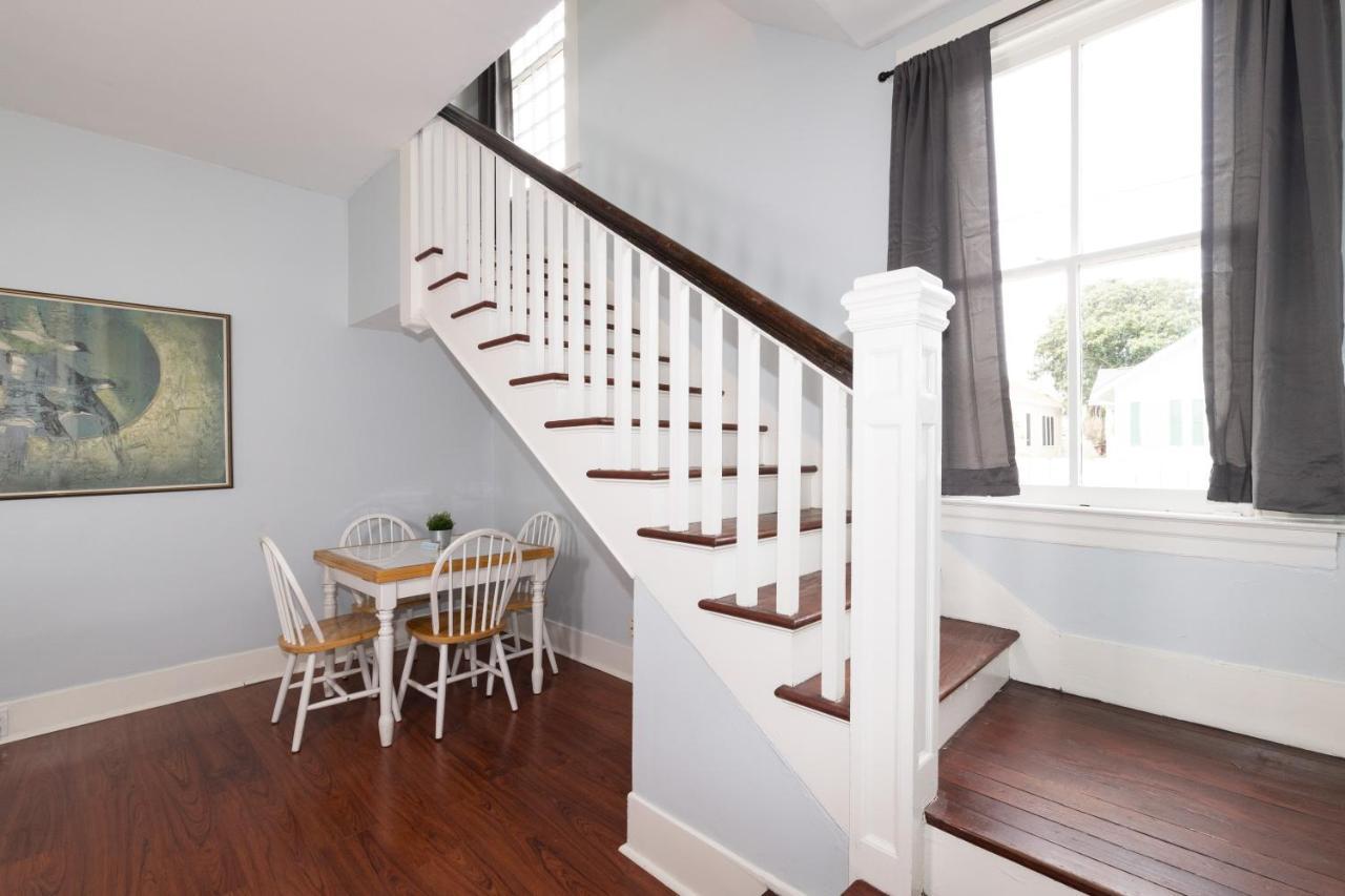 Beautiful Two-Story In Central Galveston, Short Walk To Beach, Near Downtown! | Seas The Breezeヴィラ エクステリア 写真