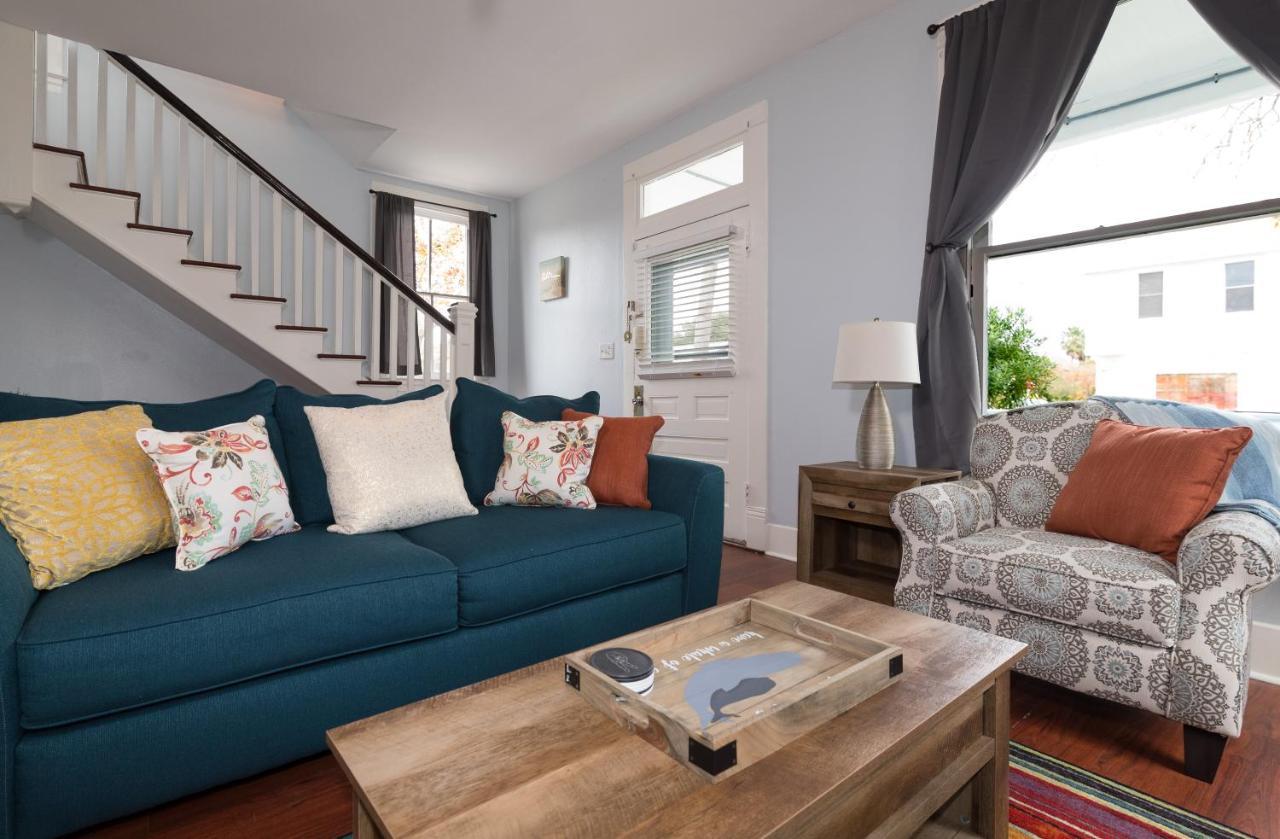 Beautiful Two-Story In Central Galveston, Short Walk To Beach, Near Downtown! | Seas The Breezeヴィラ エクステリア 写真